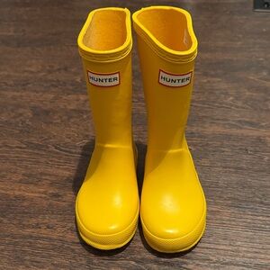 Hunter Yellow Classic Tall Rubber Rain Boots